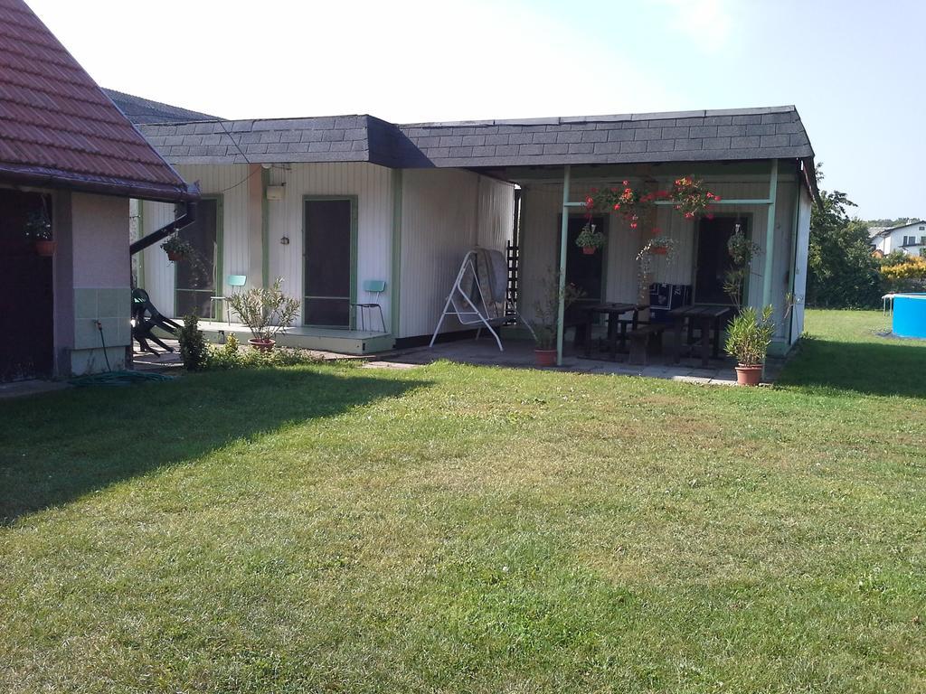 Utulny Privat Appartement Veľký Meder Buitenkant foto