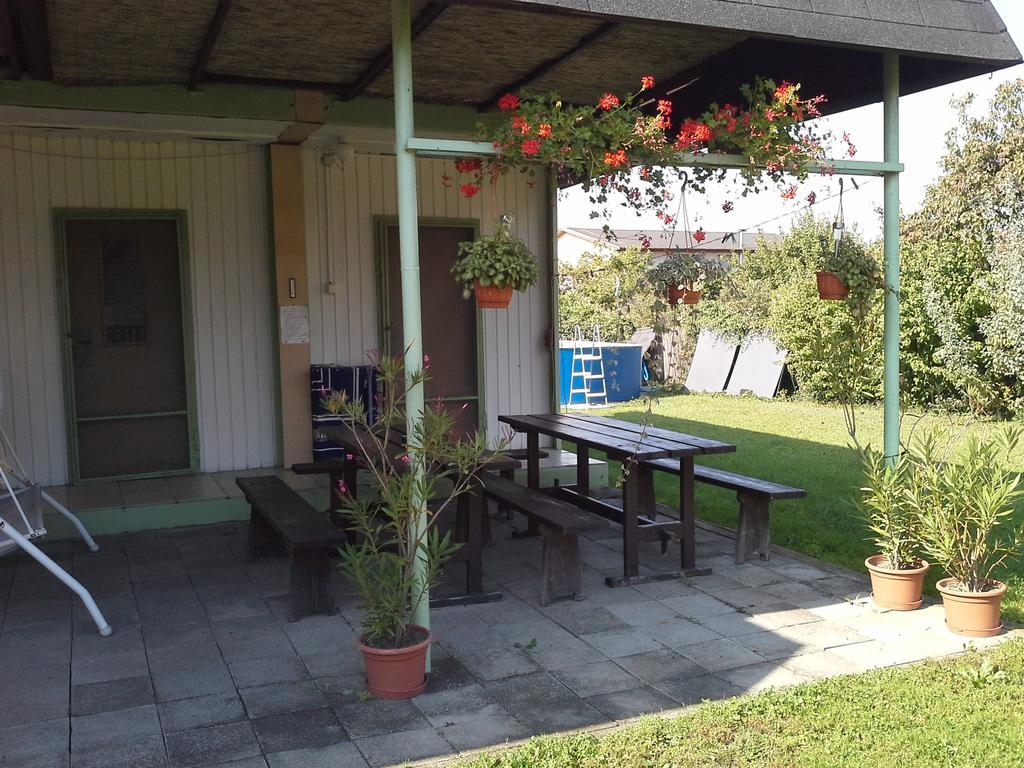 Utulny Privat Appartement Veľký Meder Buitenkant foto