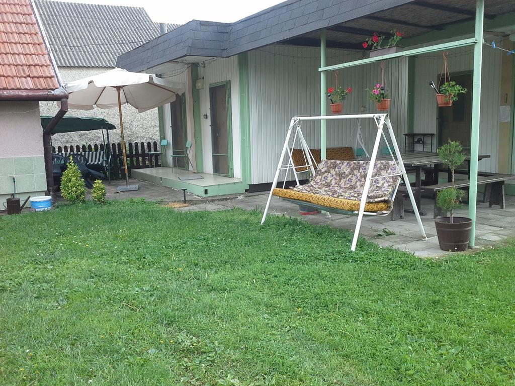 Utulny Privat Appartement Veľký Meder Buitenkant foto